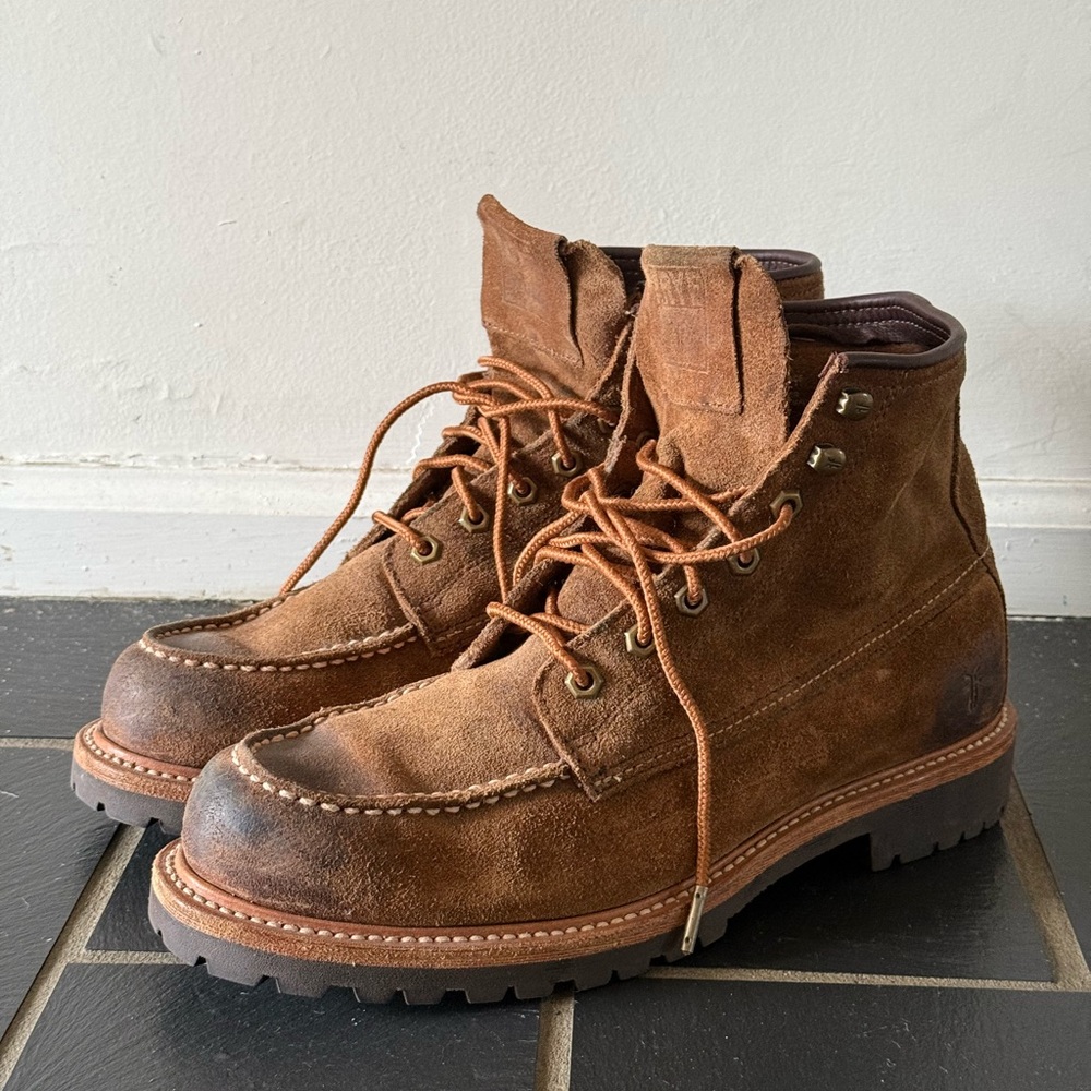 Frye Dakota Suede Brown Boots Size 9